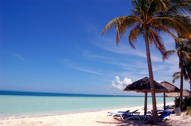 Cuba beach on GlobalGrasshopper.com