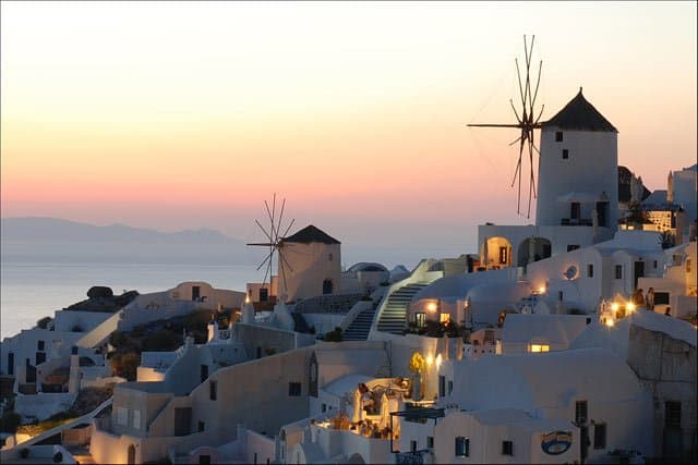 Best Greek islands, Santorini, Greece on GlobalGrasshopper.com