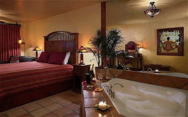Romantic things to do in California - Avila La Fonda Hotel on GlobalGrasshopper.com