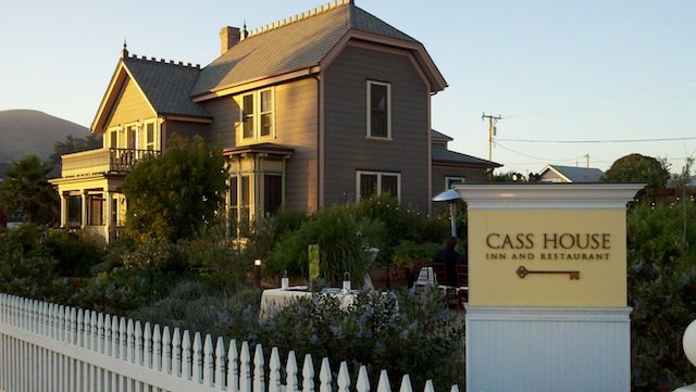 Romantic things to do in California - Cass House Inn on GlobalGrasshopper.com