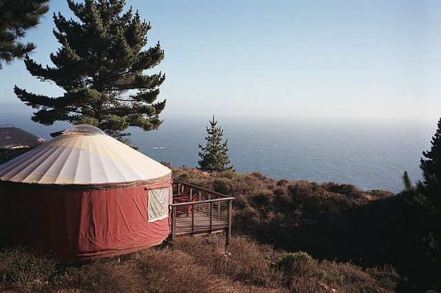 Romantic things to do in California - Treebones Resort on GlobalGrasshopper.com