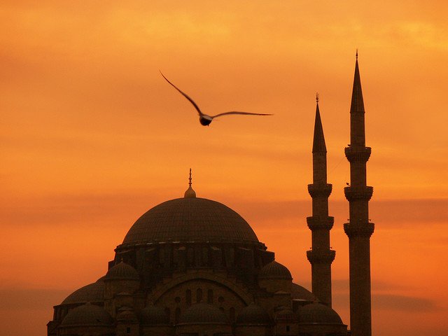 Istanbul - beautiful sunsets on GlobalGrasshopper.com