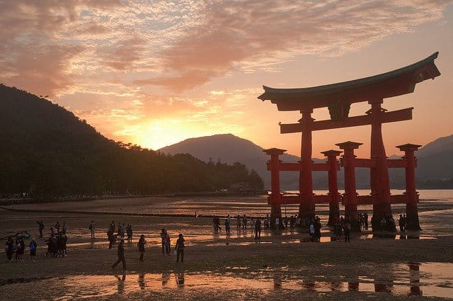 Miyajima Japan - beautiful sunsets on GlobalGrasshopper.com