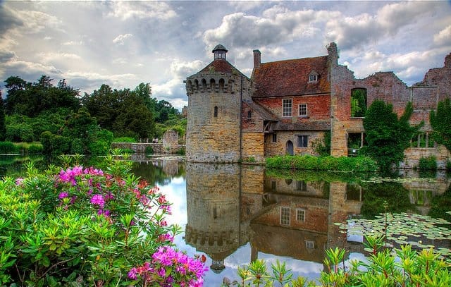 Scotney Castle - 10 of the prettiest English villages on GlobalGrasshopper.com